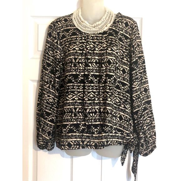 Numa Printed Blouse with Necklace Collar - Picture 1 of 8